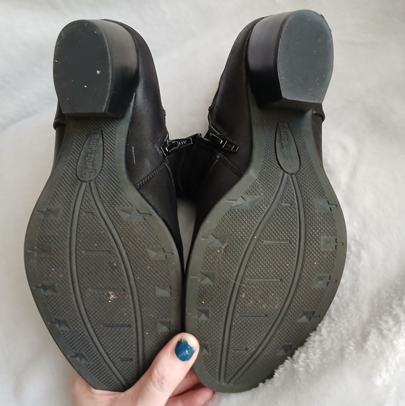BareTraps Rhapsody Size 10 Bootie - Picture 3 of 7